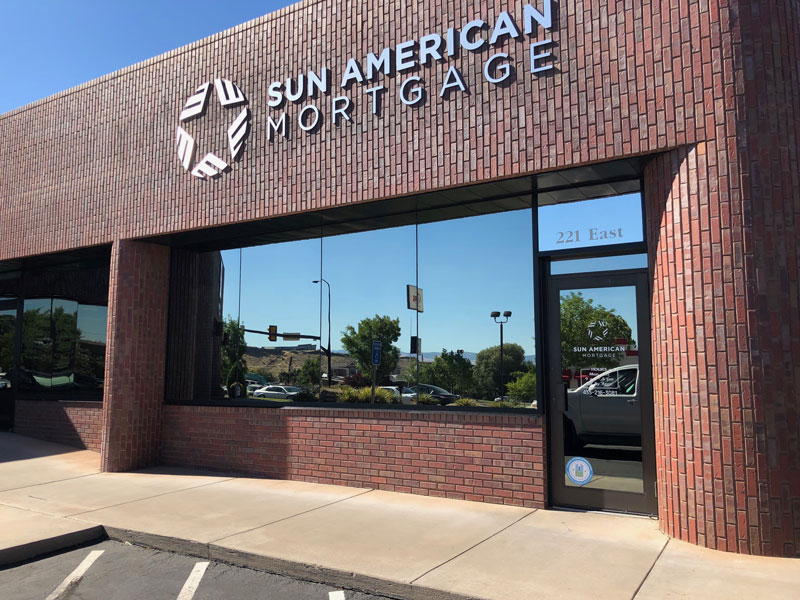 Loan Officers licensed in Arizona, California,